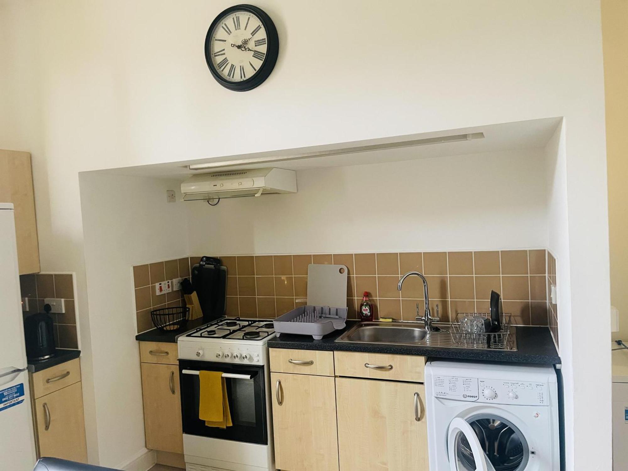 Bustling Western Apartment London Ngoại thất bức ảnh