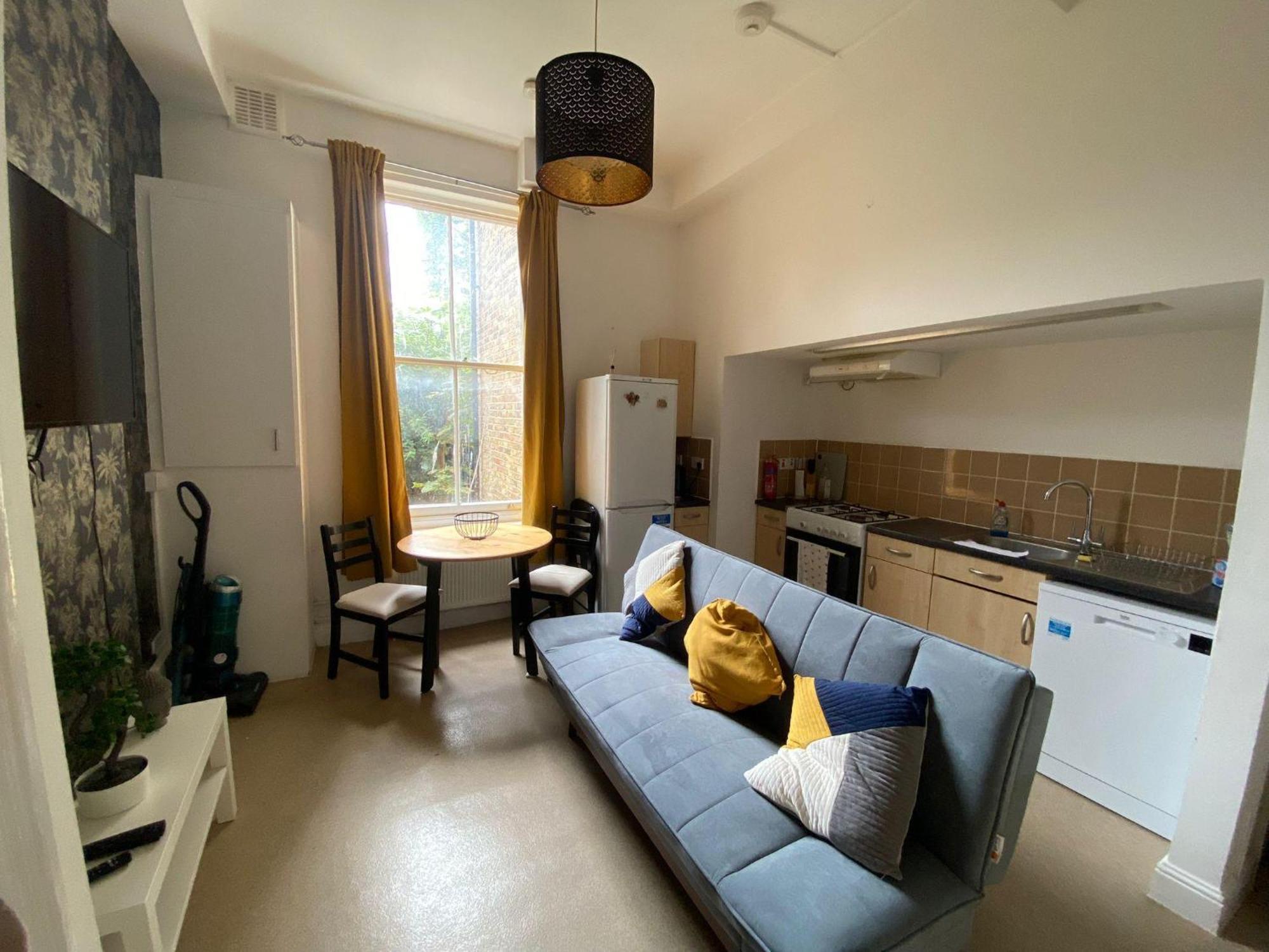 Bustling Western Apartment London Ngoại thất bức ảnh